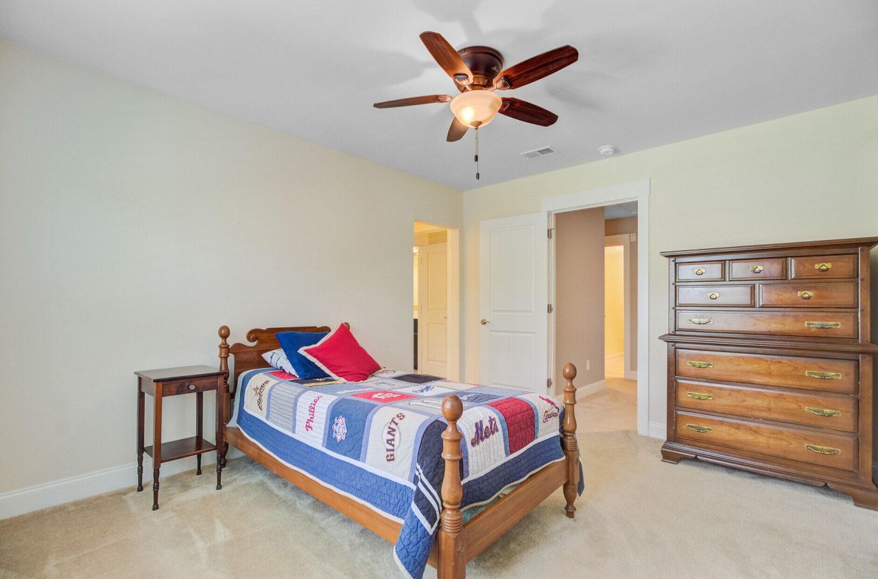 206 President Circle Photo 43