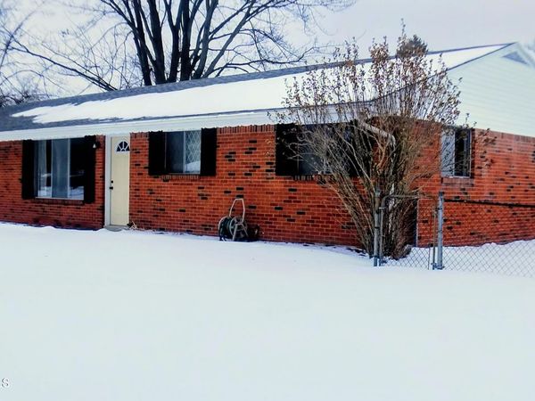 411 Danesmoor Road, Holland, OH 43528