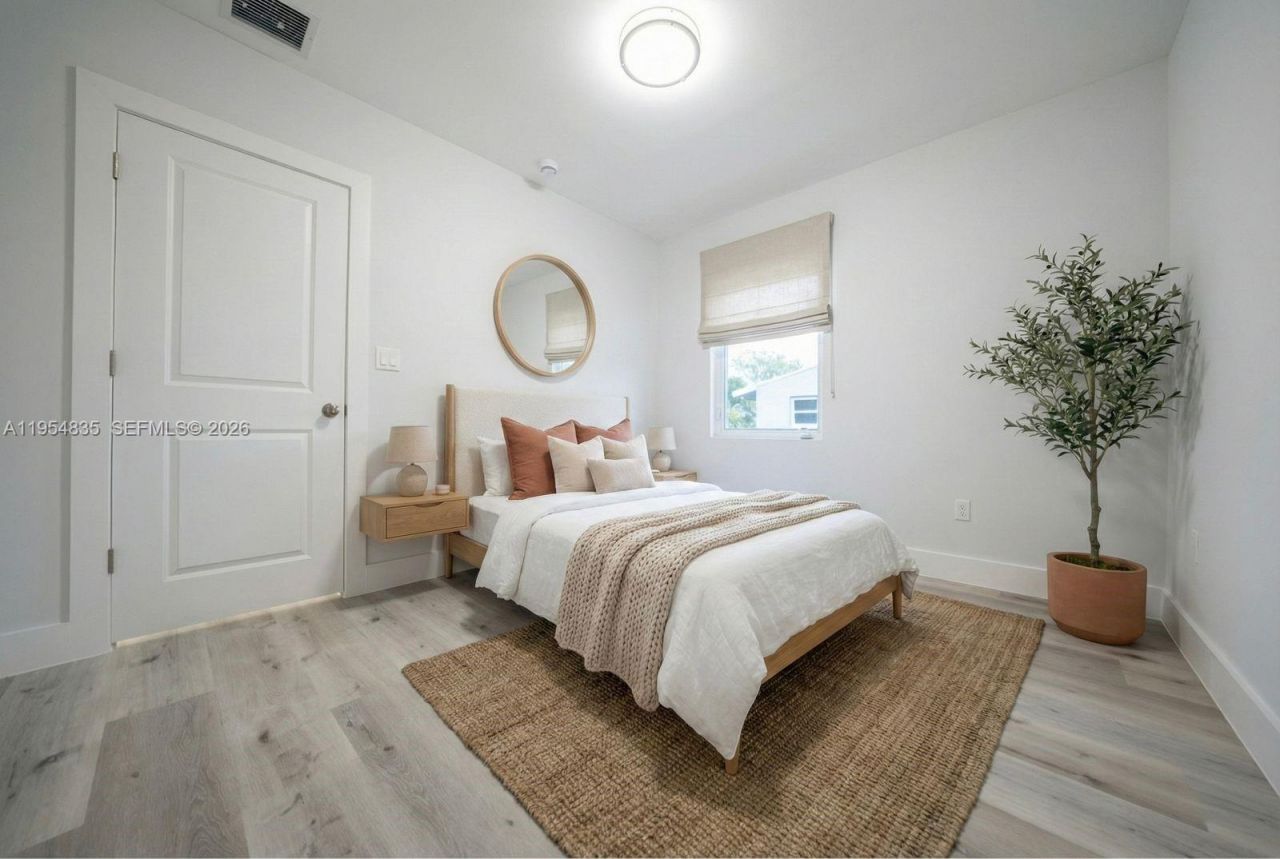 1221 NW 75th St, Miami, FL 33147 Photo