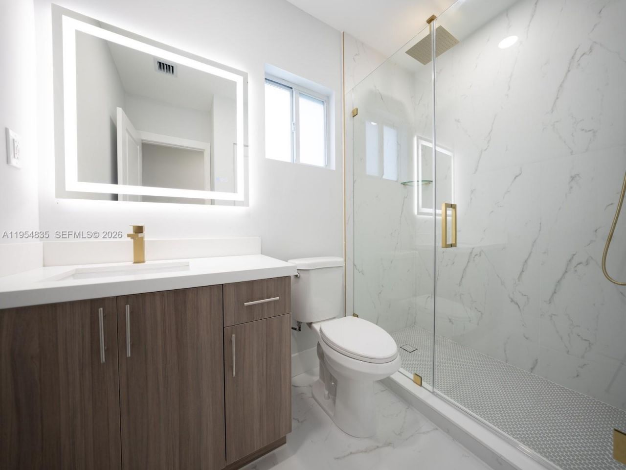 1221 NW 75th St, Miami, FL 33147 Photo