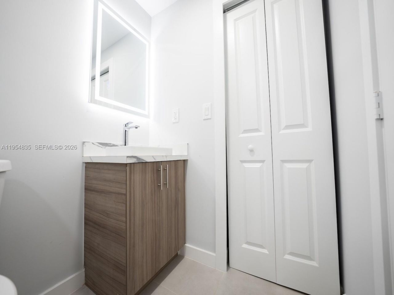 1221 NW 75th St, Miami, FL 33147 Photo