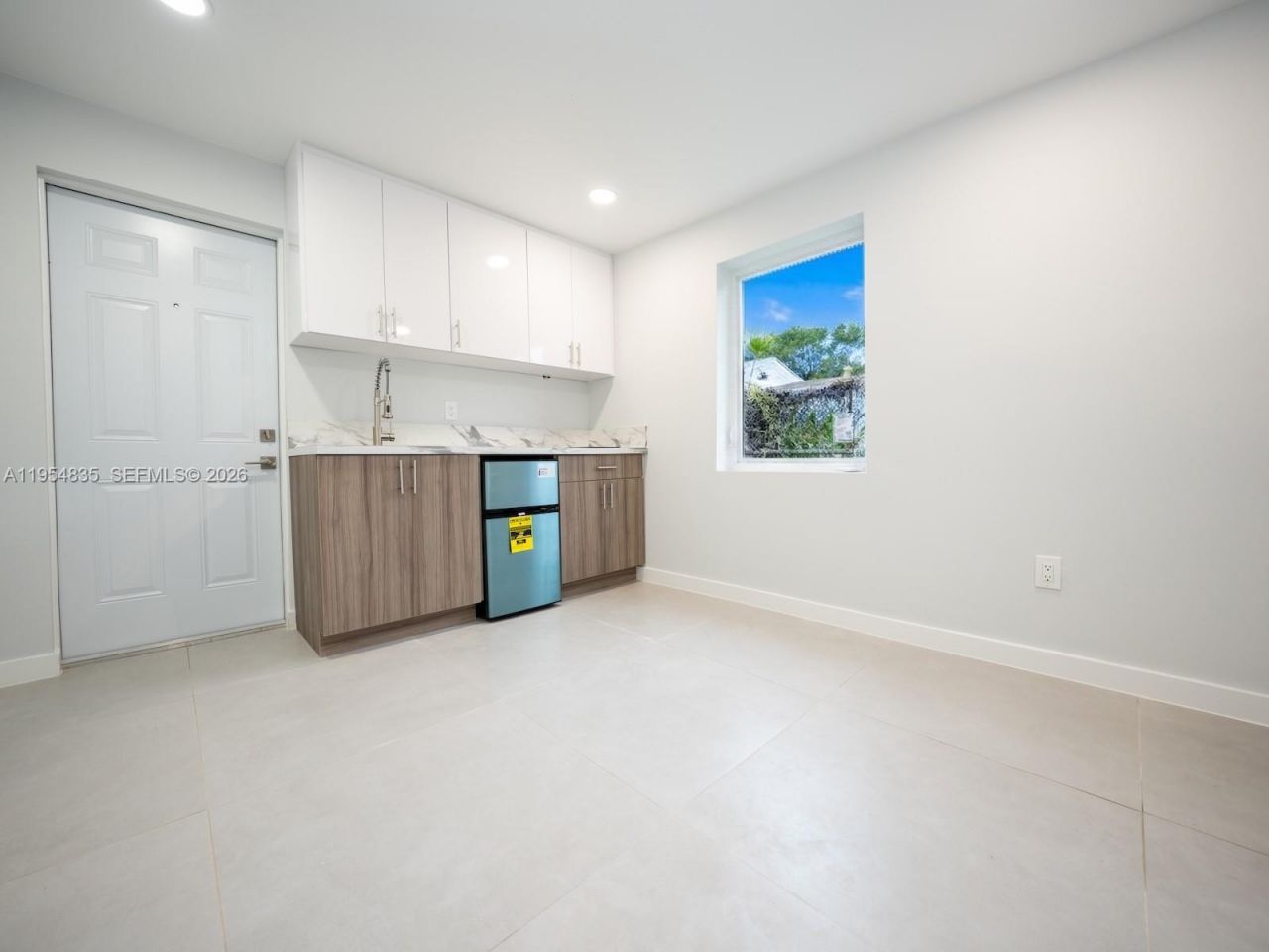 1221 NW 75th St, Miami, FL 33147 Photo