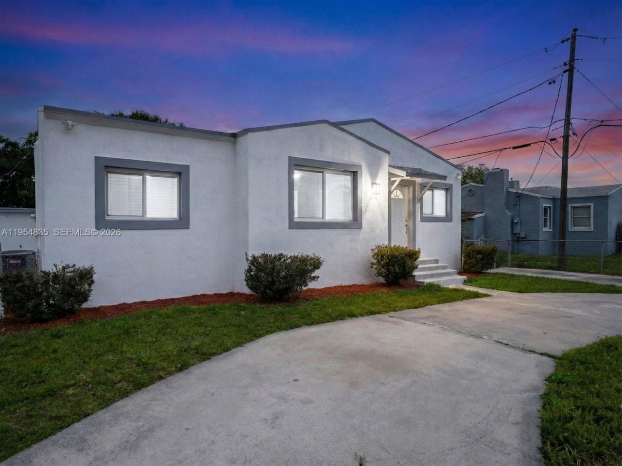 1221 NW 75th St, Miami, FL 33147 Photo