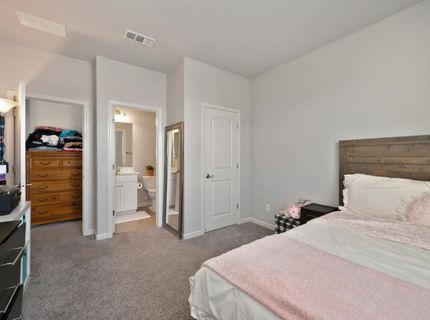 7860 Mount Evans Cir, Roseville, CA 95747 Photo