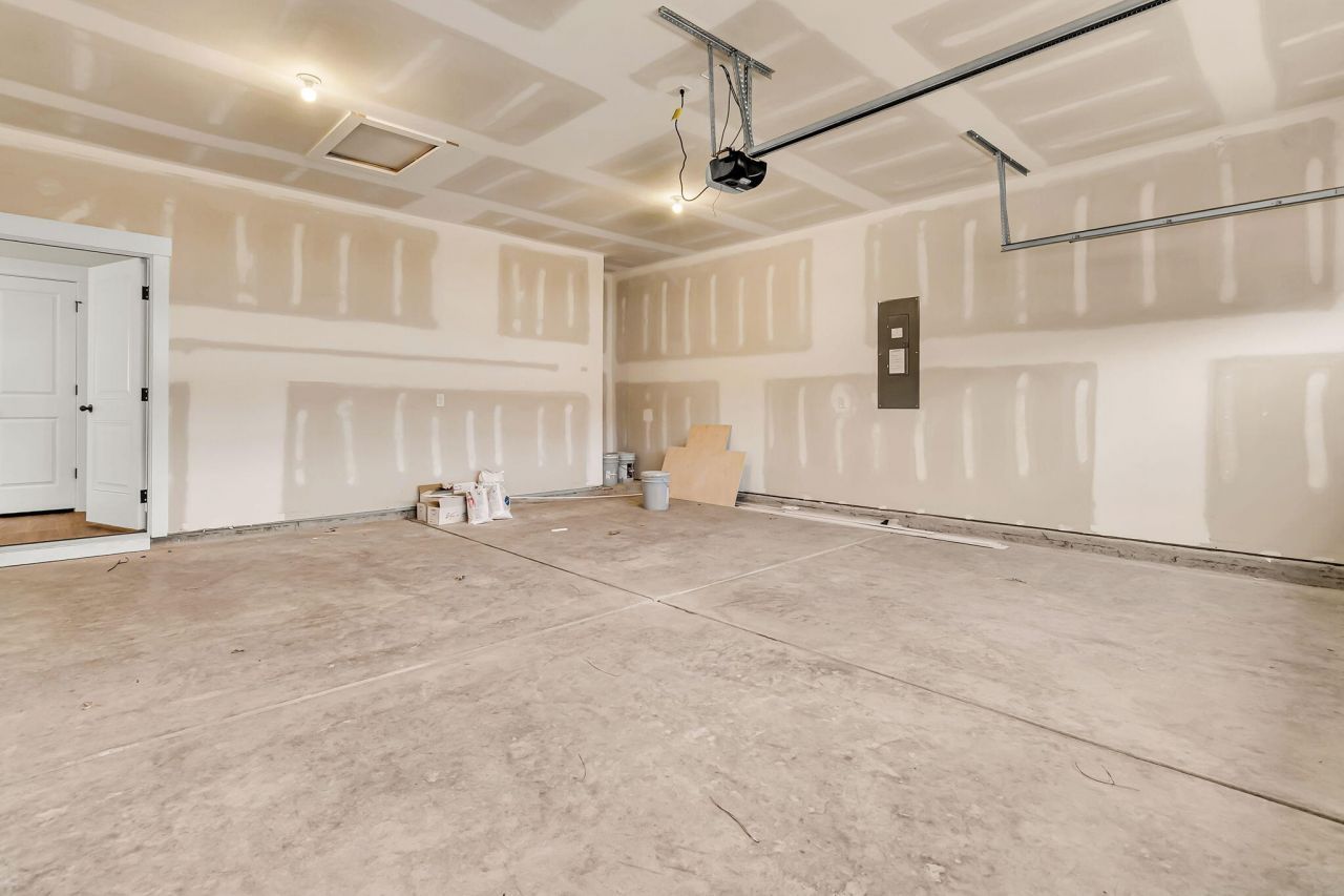 5251 Cottage Landing Drive Photo 13