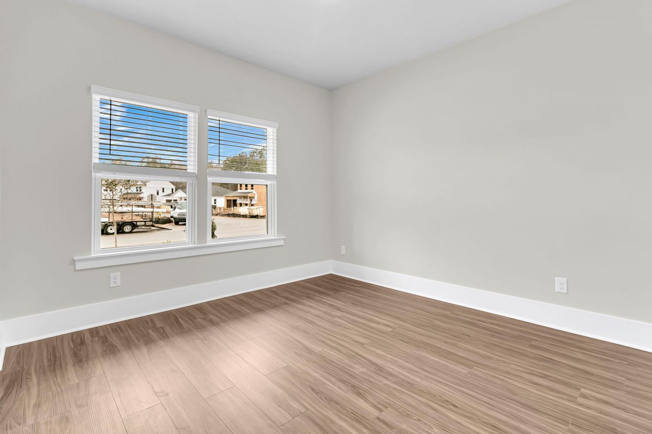 5251 Cottage Landing Drive Photo 16