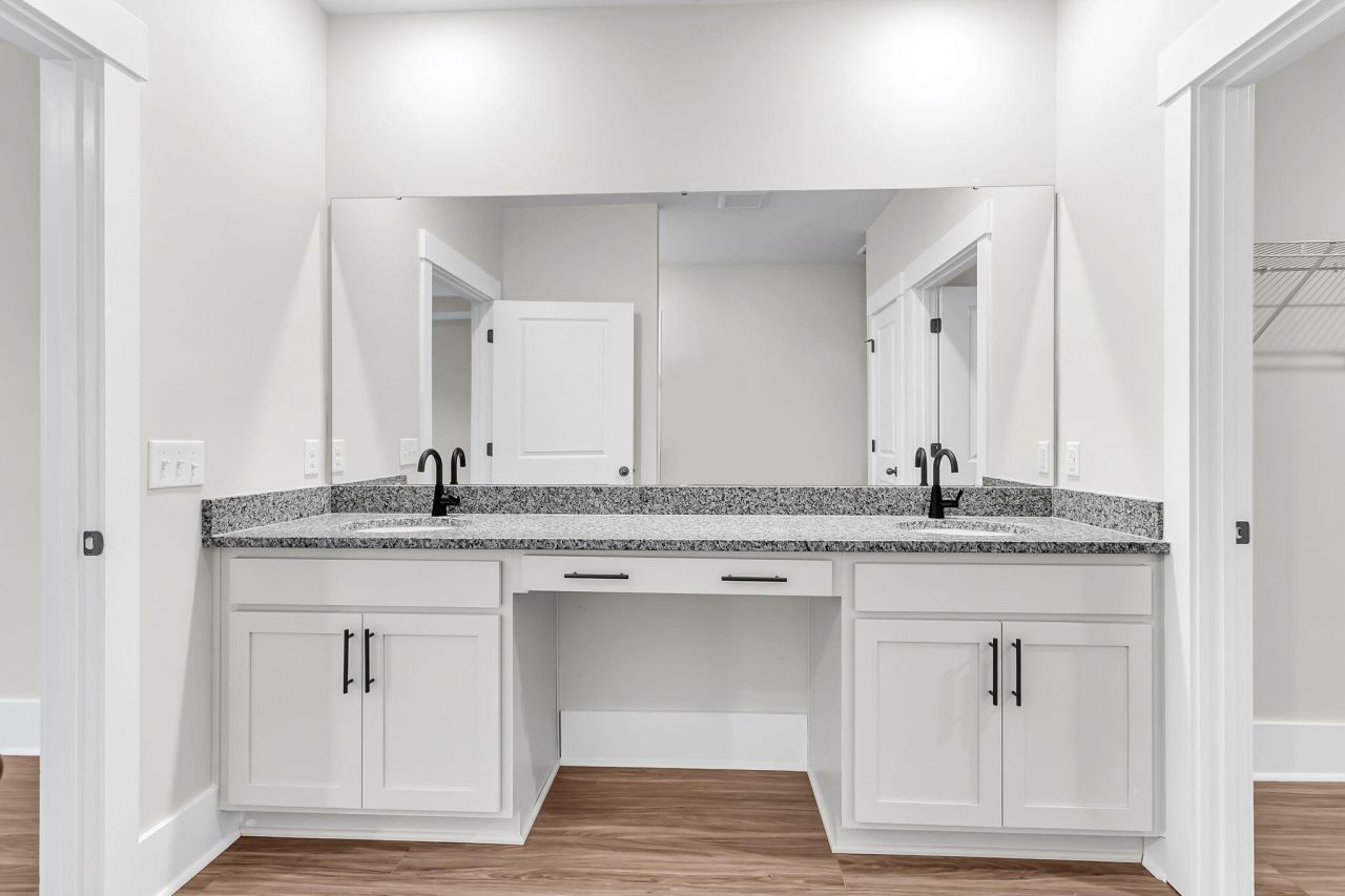 5251 Cottage Landing Drive Photo 24