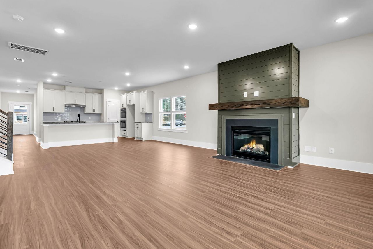 5251 Cottage Landing Drive Photo 28