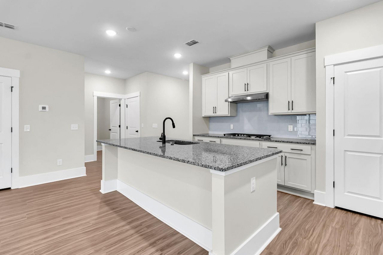 5251 Cottage Landing Drive Photo 32