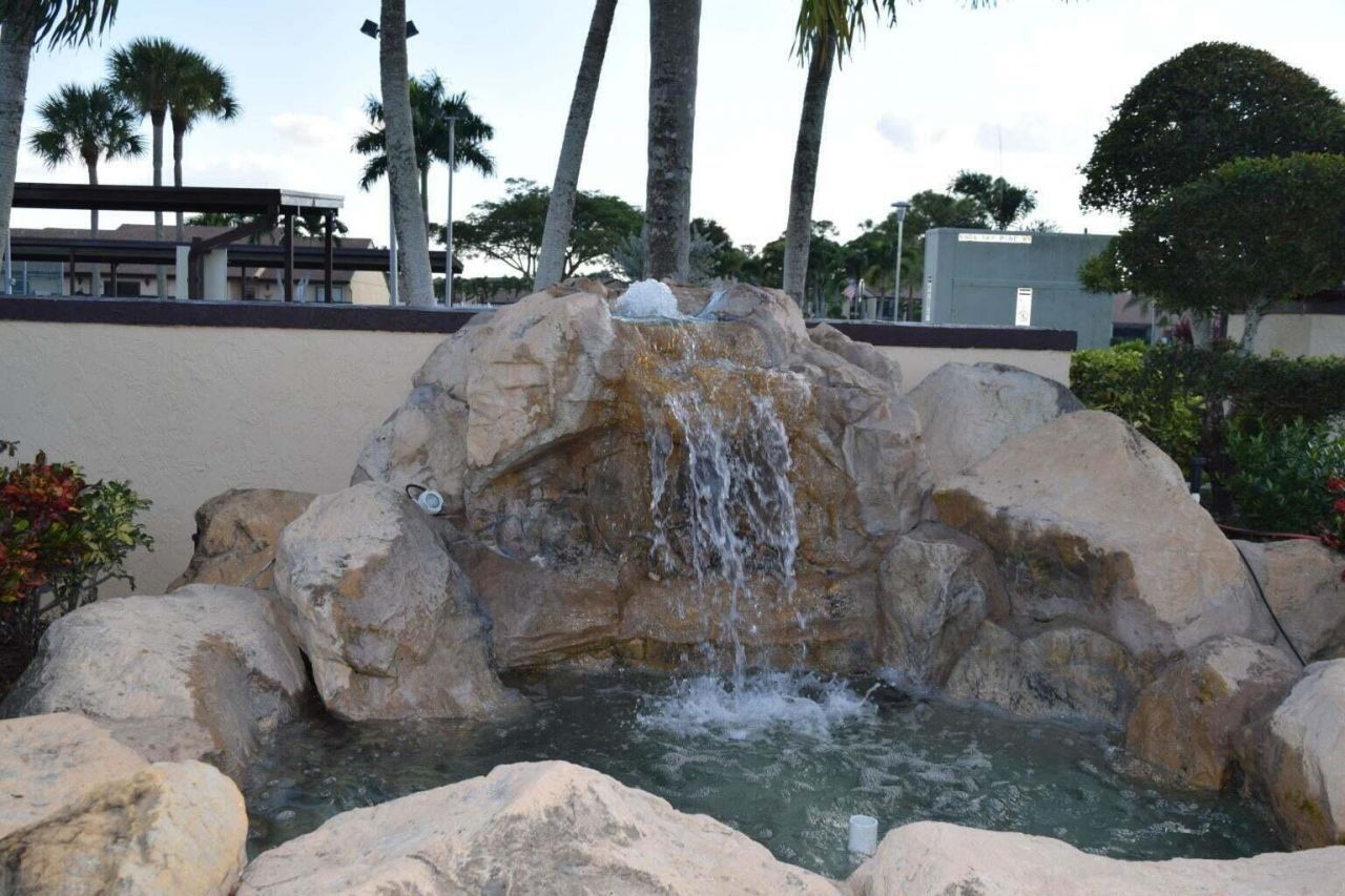 815 Sky Pine Way, Unit C2, Greenacres, FL 33415 Photo
