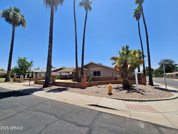 2601 E VIRGINIA Avenue, Phoenix, AZ 85008