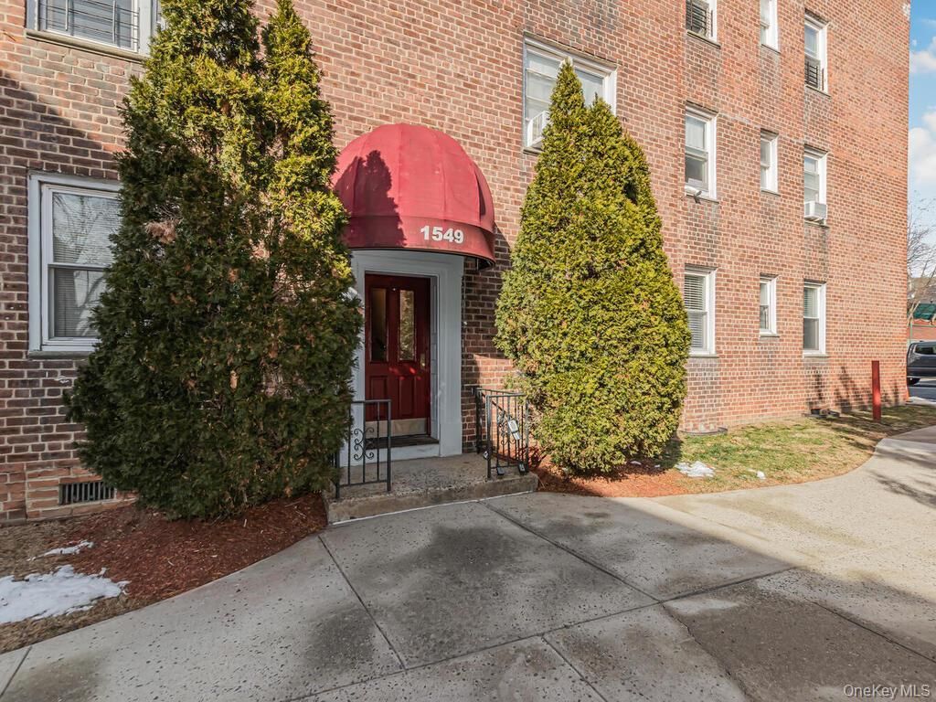 1549 Central Park Avenue, Unit G4, Yonkers, NY 10710 Main Photo