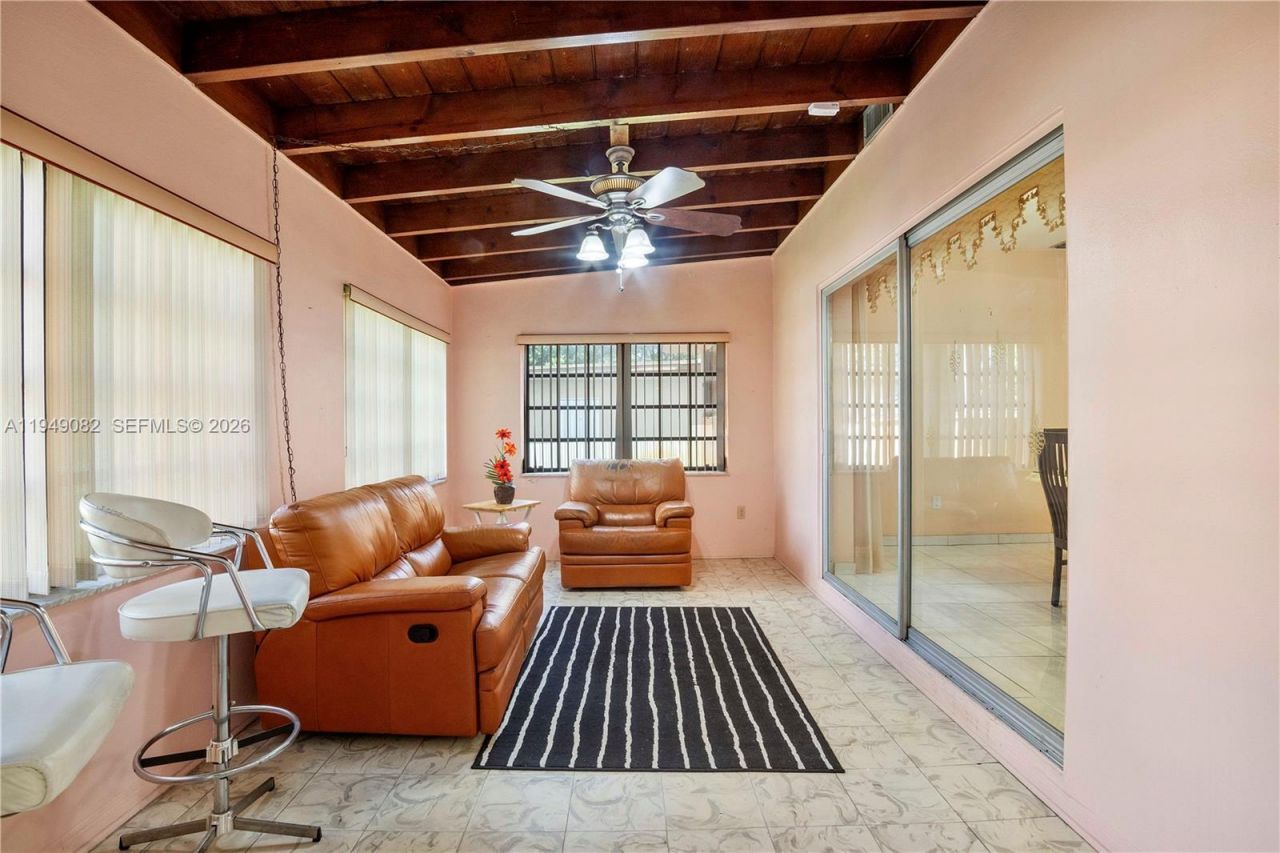 1231 NW 88th St, Miami, FL 33147 Photo