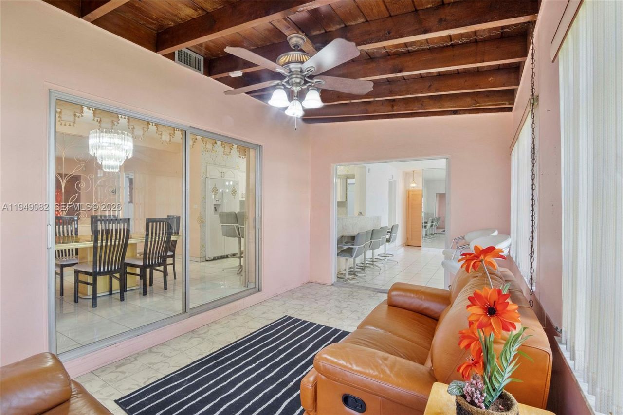 1231 NW 88th St, Miami, FL 33147 Photo