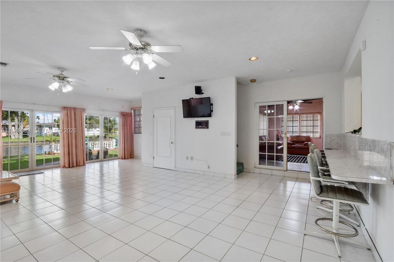 1231 NW 88th St, Miami, FL 33147 Photo