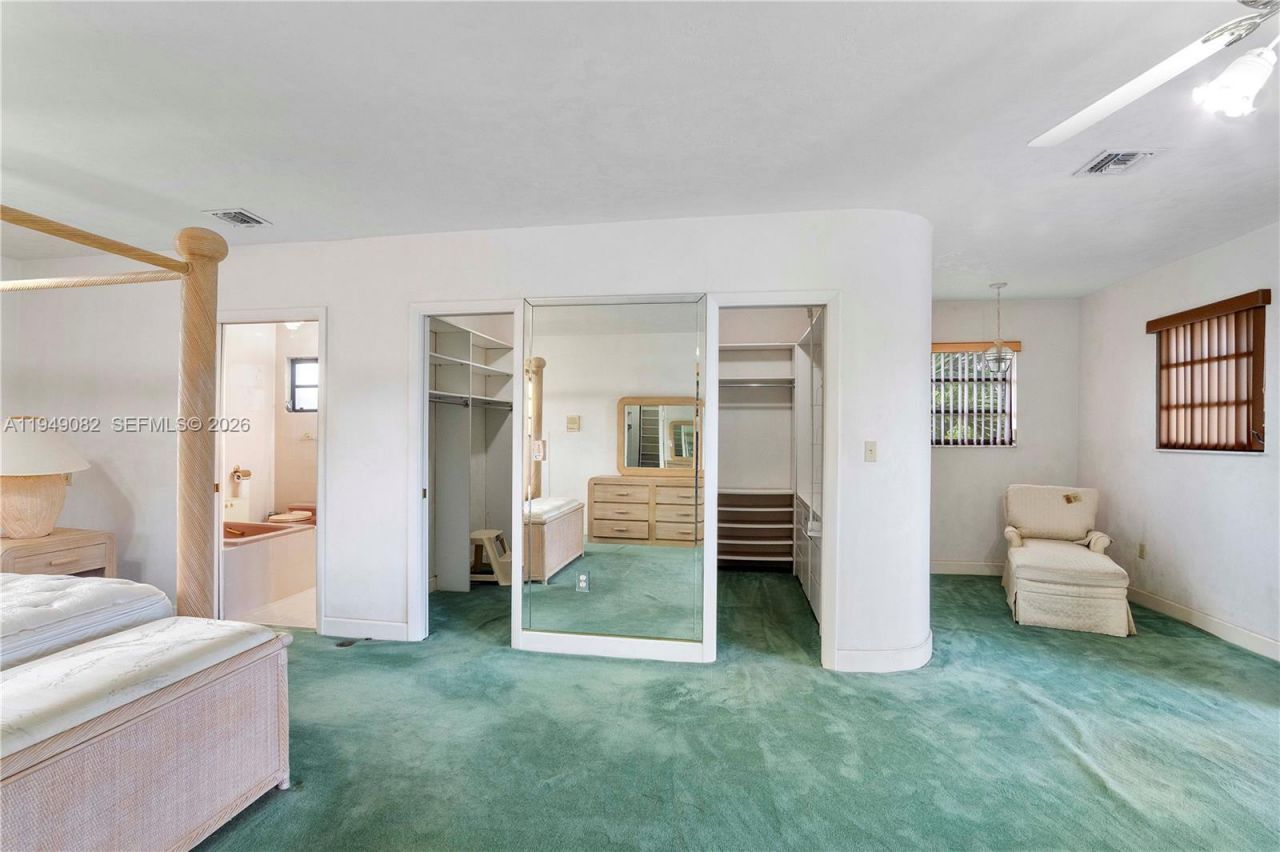 1231 NW 88th St, Miami, FL 33147 Photo