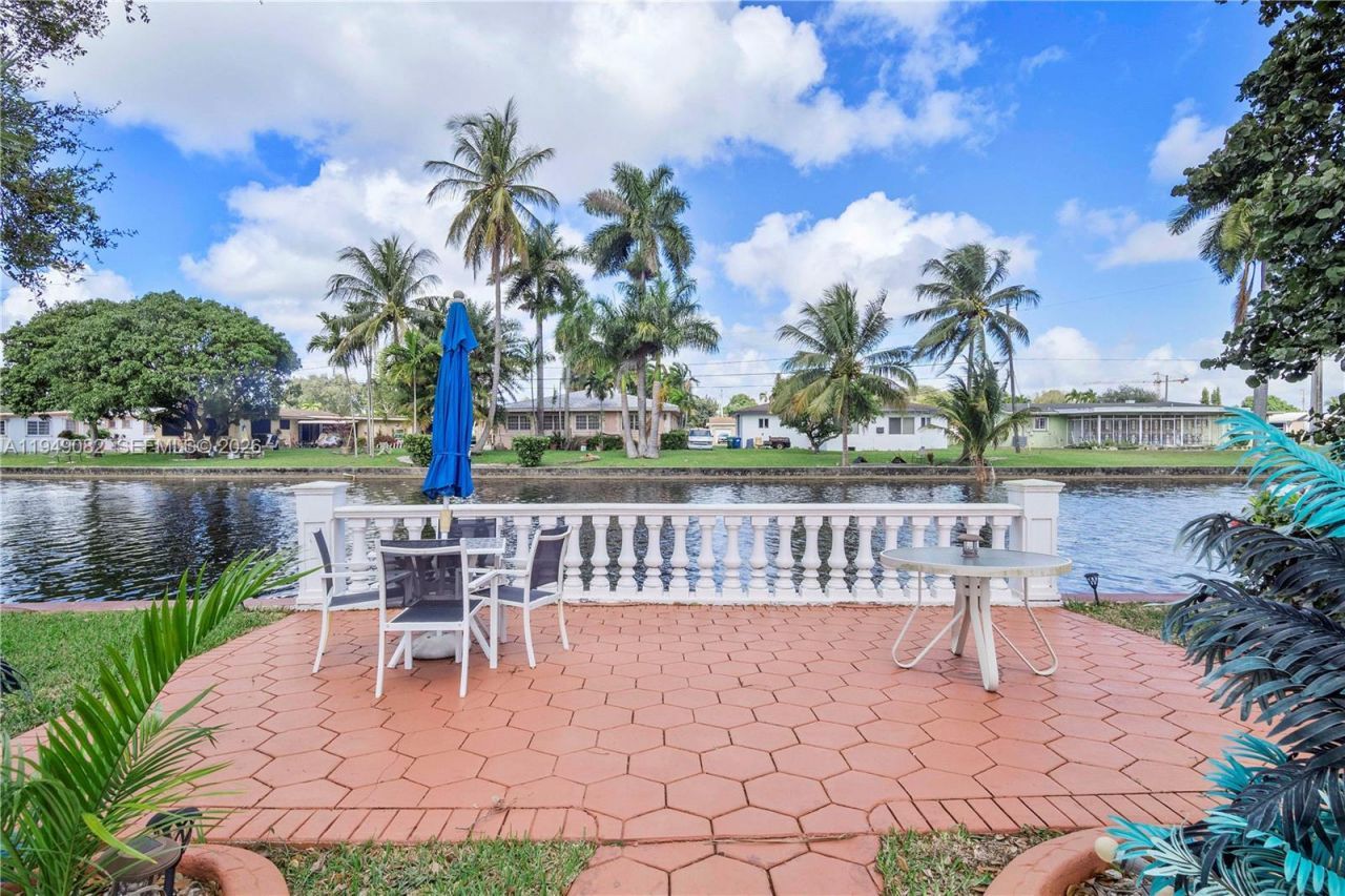 1231 NW 88th St, Miami, FL 33147 Photo