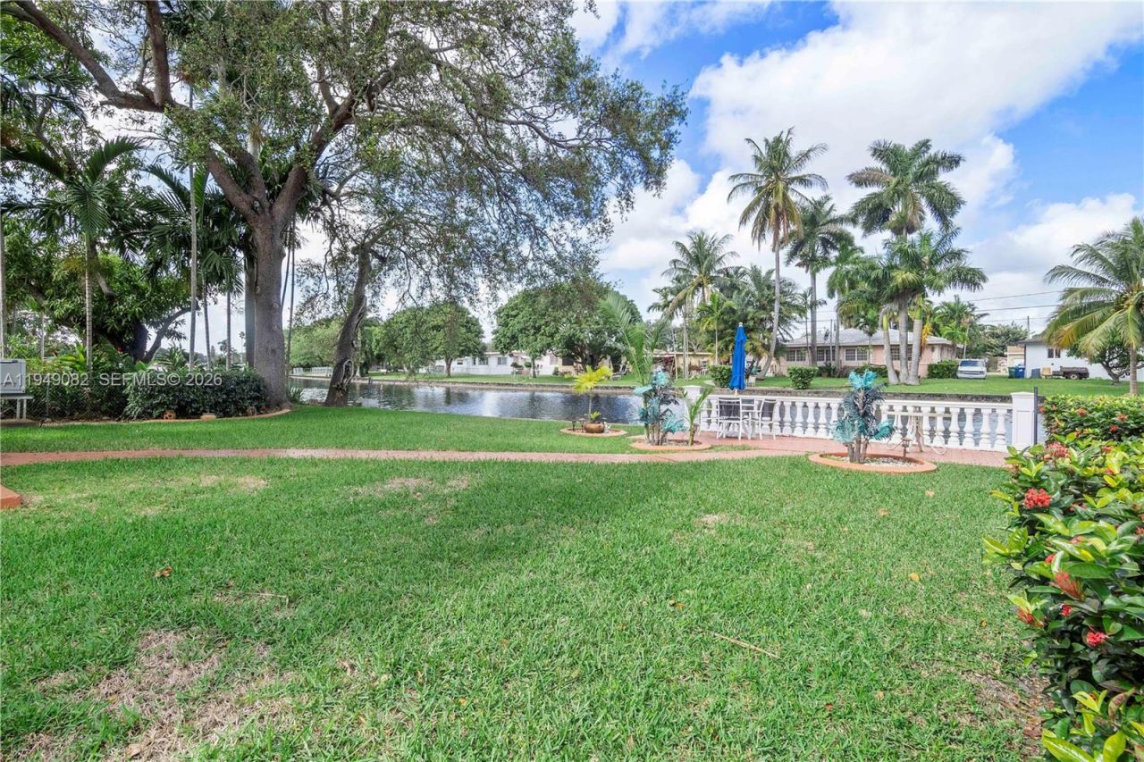 1231 NW 88th St, Miami, FL 33147 Photo