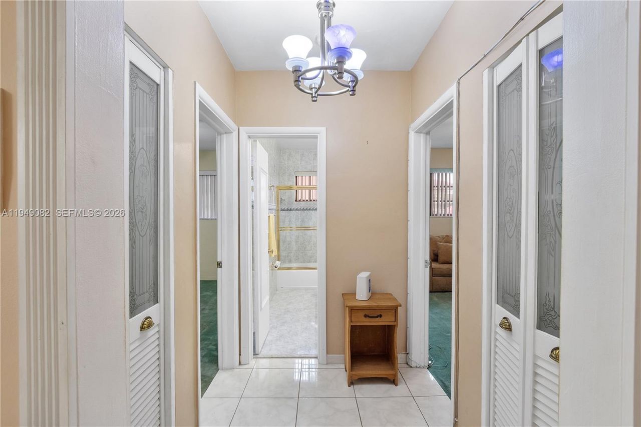 1231 NW 88th St, Miami, FL 33147 Photo