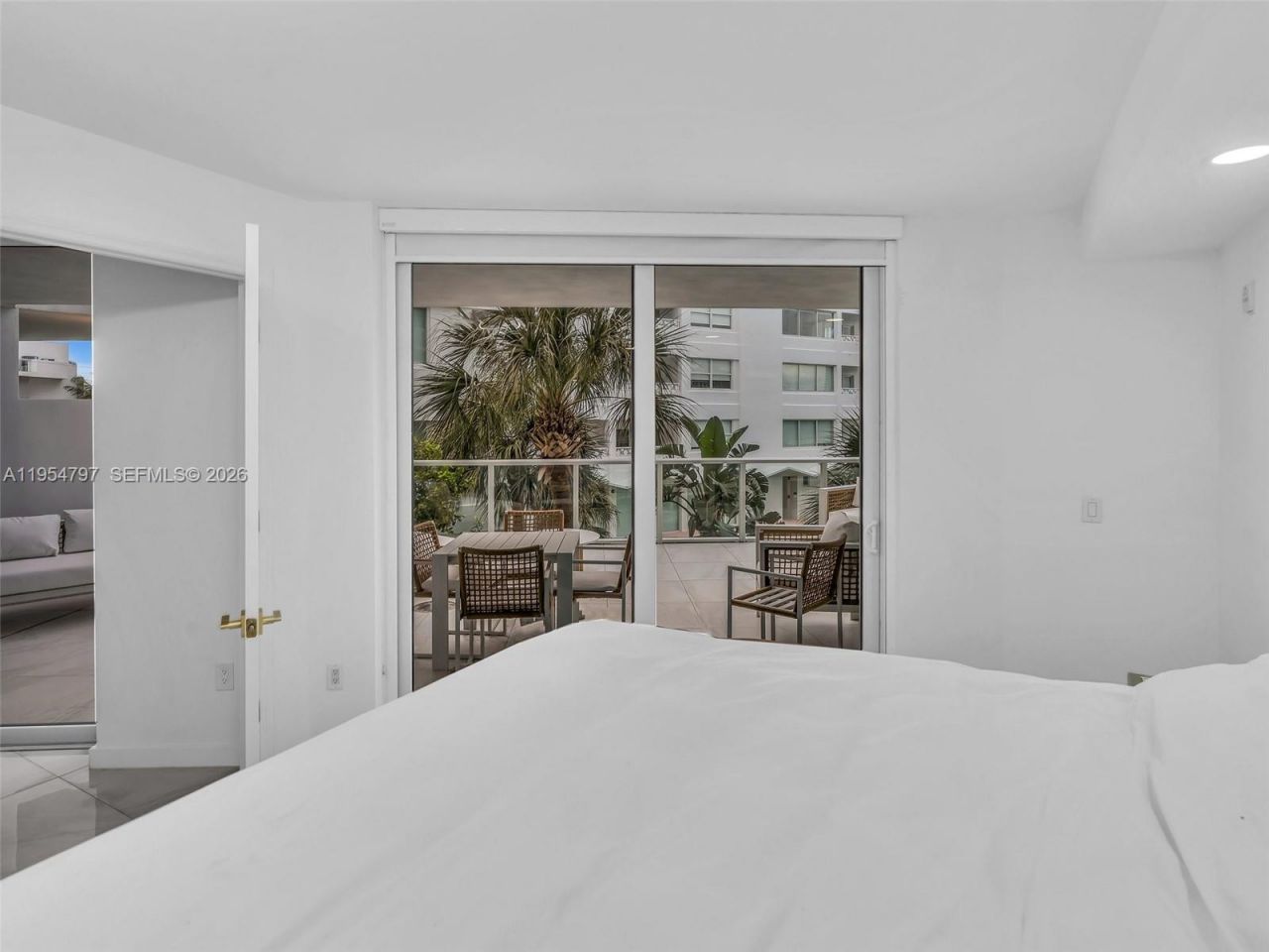 9821 E Bay Harbor Dr, Unit 302, Bay Harbor Islands, FL 33154 Photo