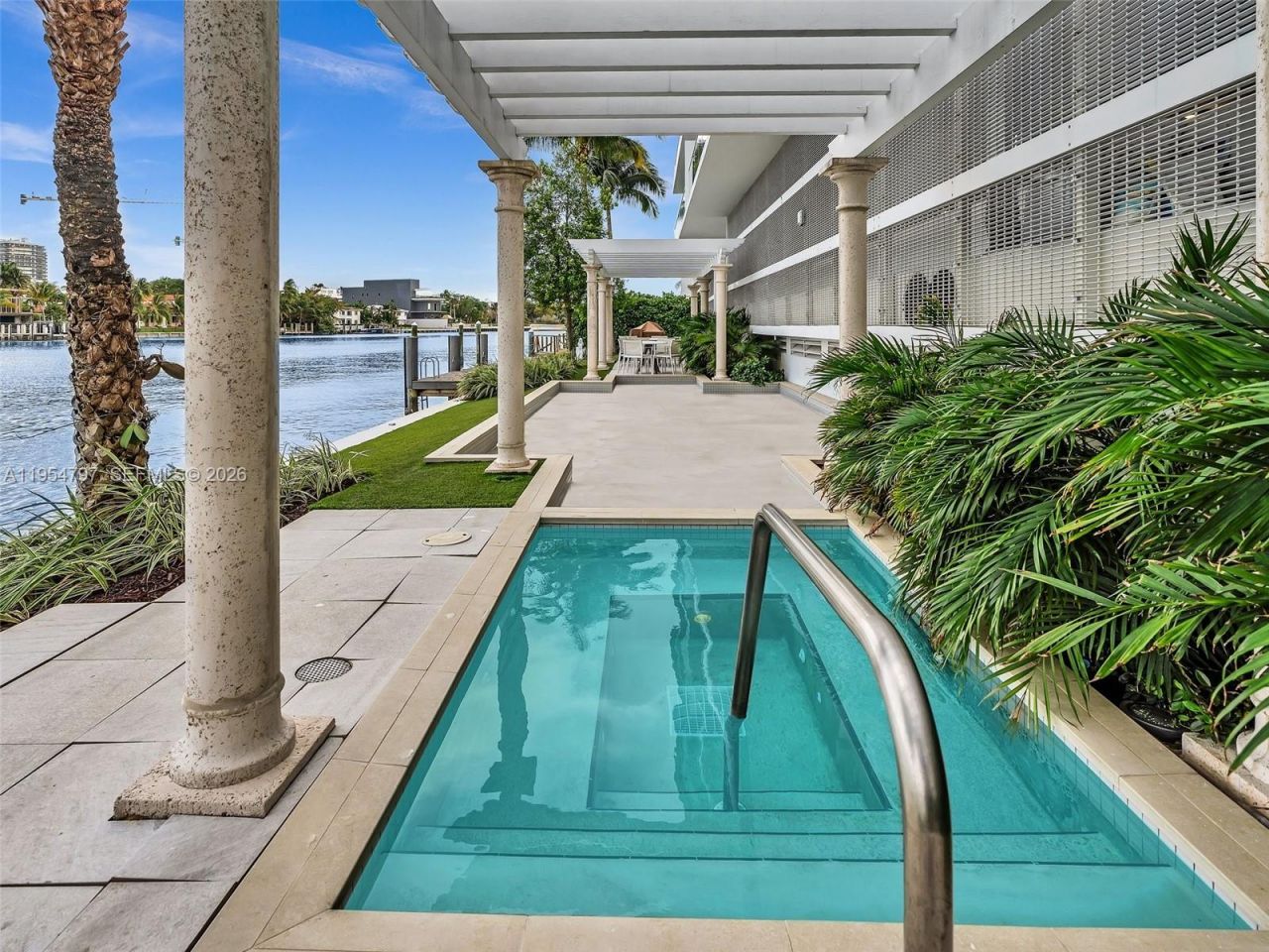 9821 E Bay Harbor Dr, Unit 302, Bay Harbor Islands, FL 33154 Photo