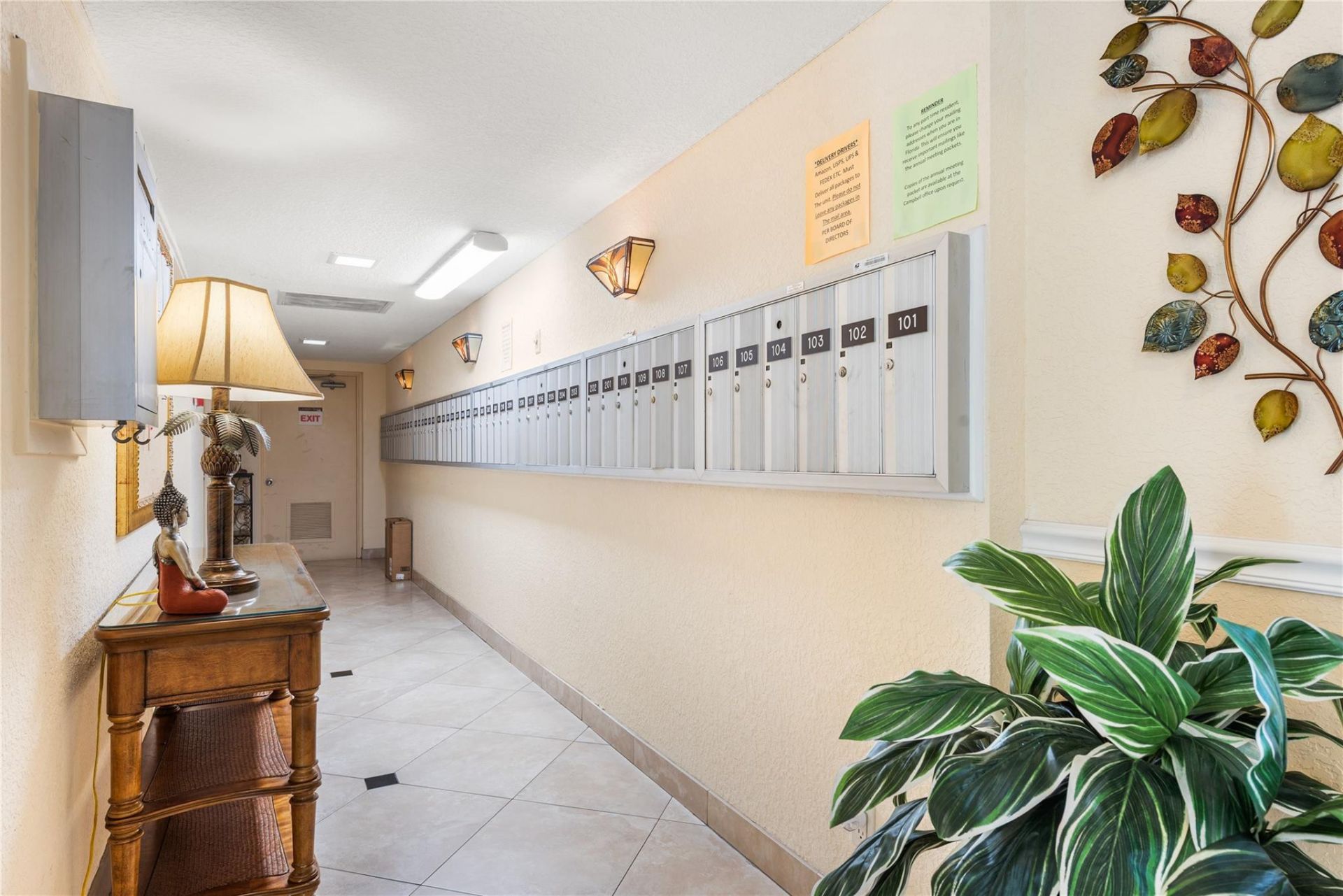 535 Oaks Drive, Unit 404, Pompano Beach, FL 33069 Photo