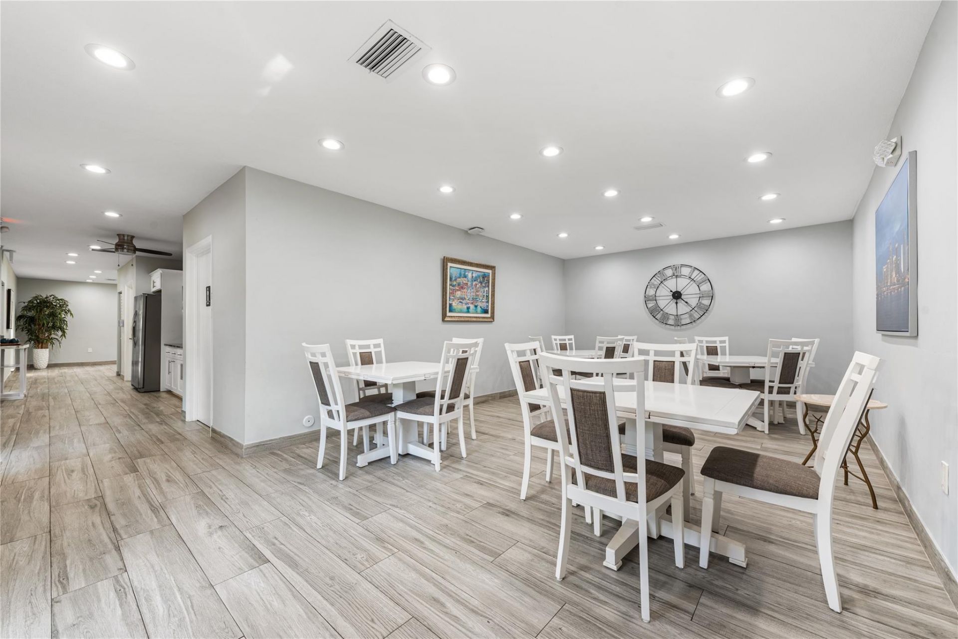 535 Oaks Drive, Unit 404, Pompano Beach, FL 33069 Photo