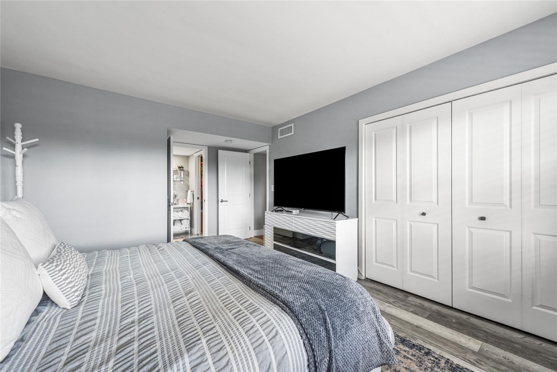 535 Oaks Drive, Unit 404, Pompano Beach, FL 33069 Photo