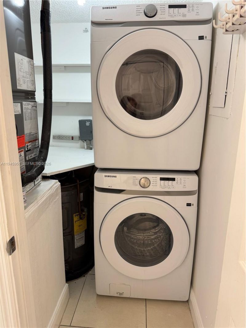 1831 Sabal Palm Dr , Unit 403, Davie, FL 33324 Photo