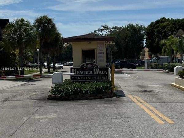 13720 SW 90th Ave, Unit 8, Miami, FL 33176
