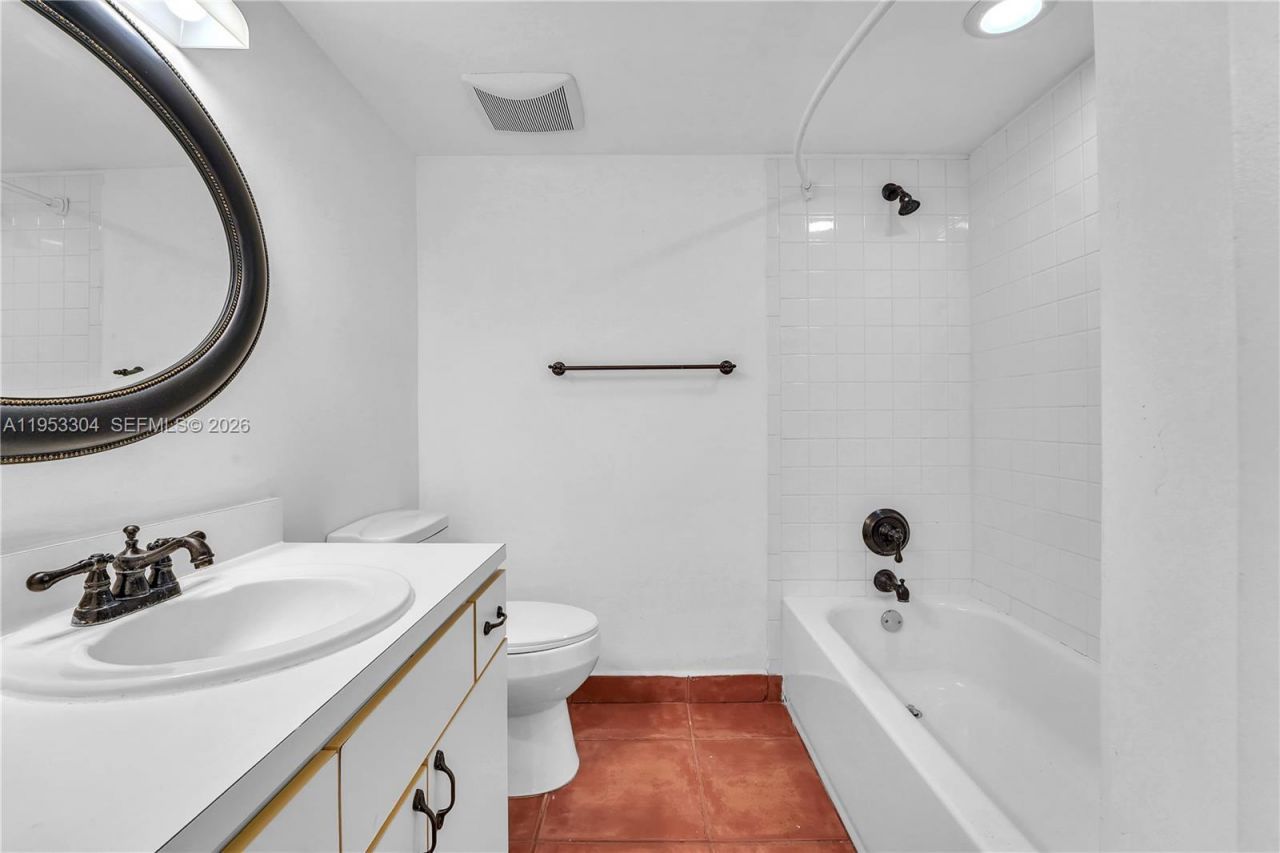 13720 SW 90th Ave, Unit 8, Miami, FL 33176 Photo