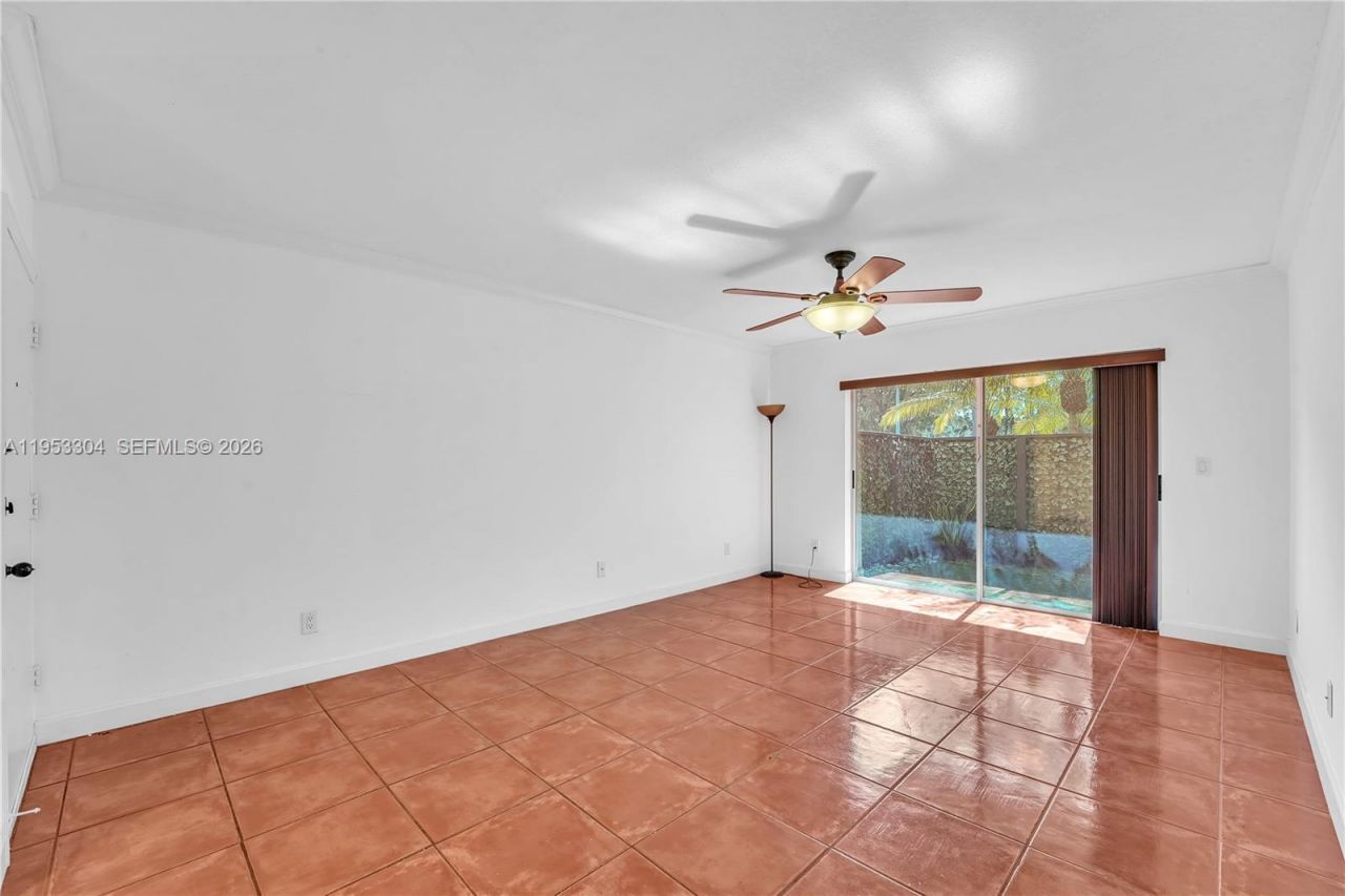 13720 SW 90th Ave, Unit 8, Miami, FL 33176 Photo