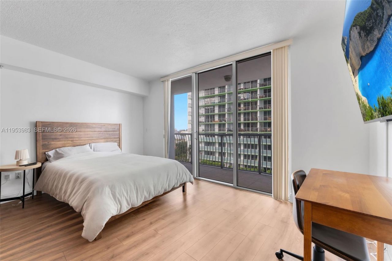 1750 N Bayshore Dr, Unit 1407, Miami, FL 33132 Photo