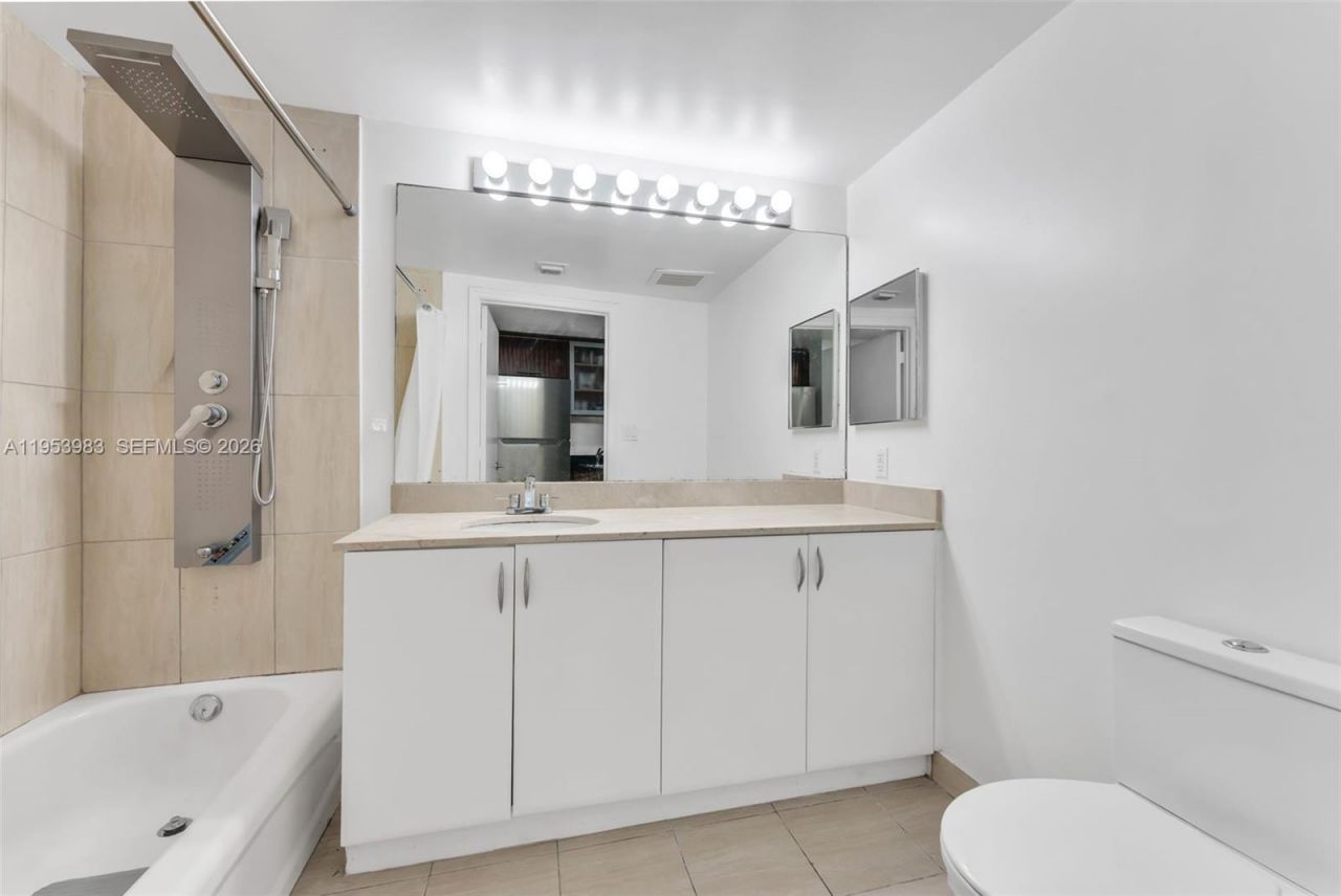 1750 N Bayshore Dr, Unit 1407, Miami, FL 33132 Photo