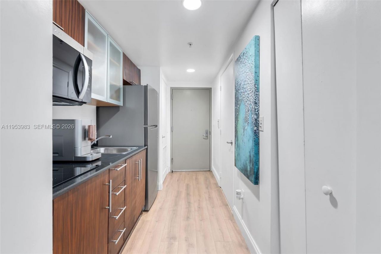 1750 N Bayshore Dr, Unit 1407, Miami, FL 33132 Photo