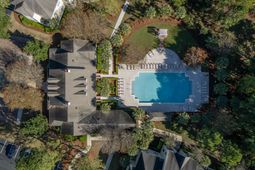 1600 Long Grove Drive photo 4