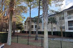 1600 Long Grove Drive photo 4