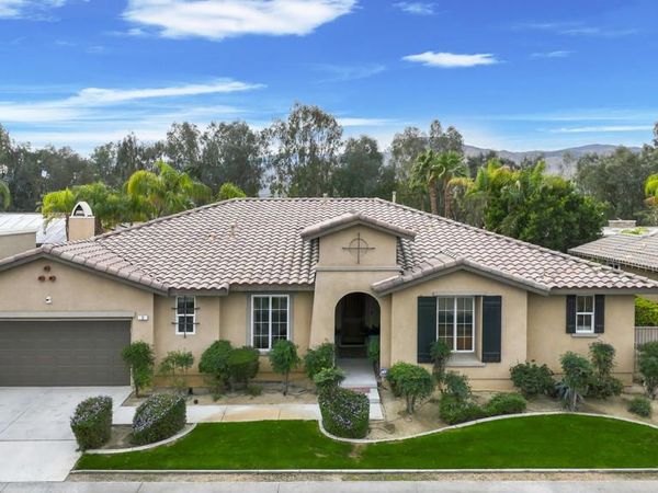 3 Clear Lake Drive, Rancho Mirage, CA 92270