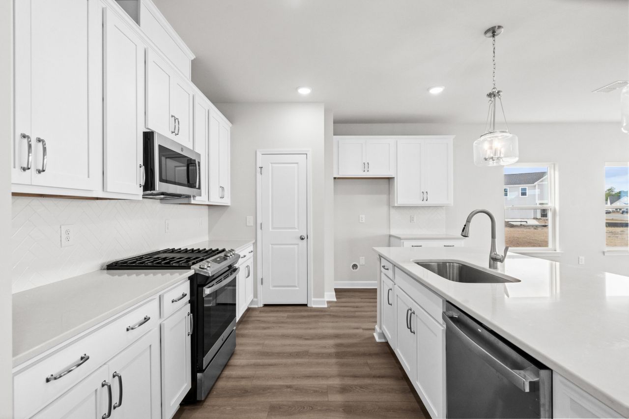 5260 Cottage Landing Drive Photo 20