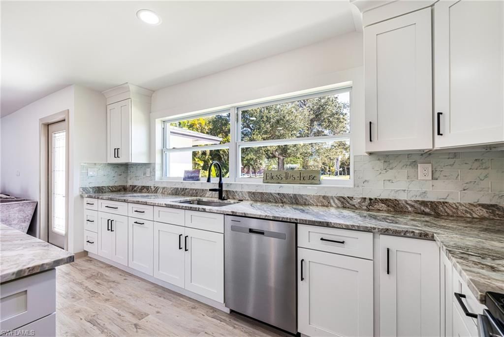 13856 Lazy Ln, Fort Myers, FL 33905 Photo