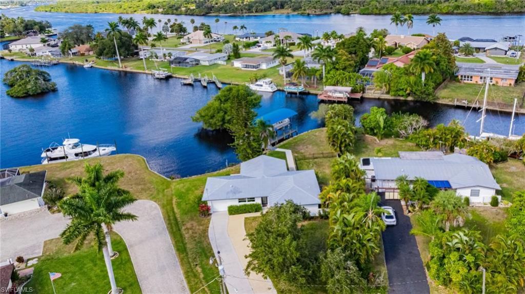 13856 Lazy Ln, Fort Myers, FL 33905 Photo
