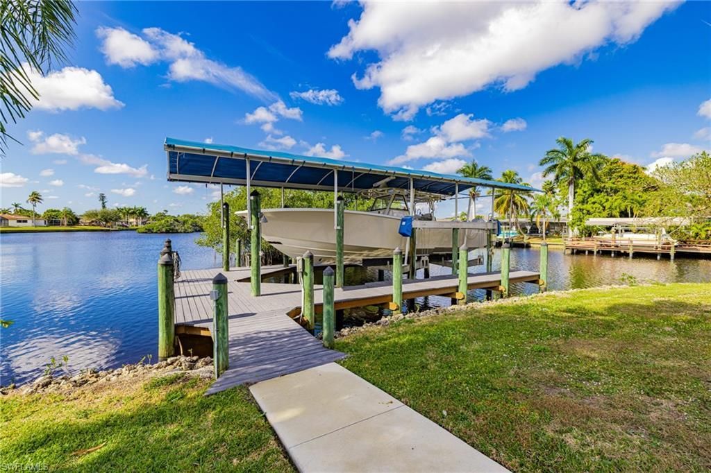 13856 Lazy Ln, Fort Myers, FL 33905 Photo
