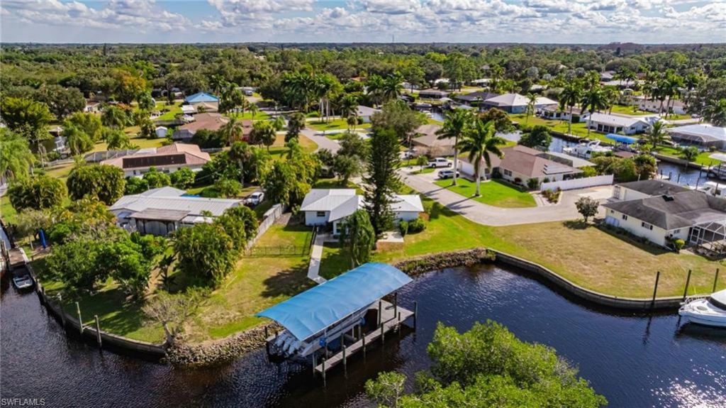 13856 Lazy Ln, Fort Myers, FL 33905 Photo