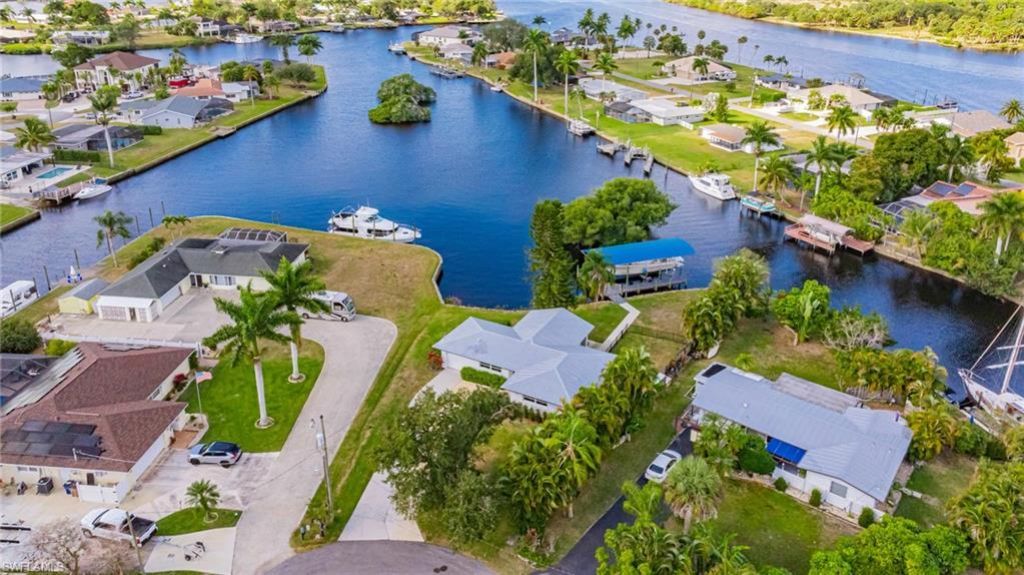 13856 Lazy Ln, Fort Myers, FL 33905 Photo