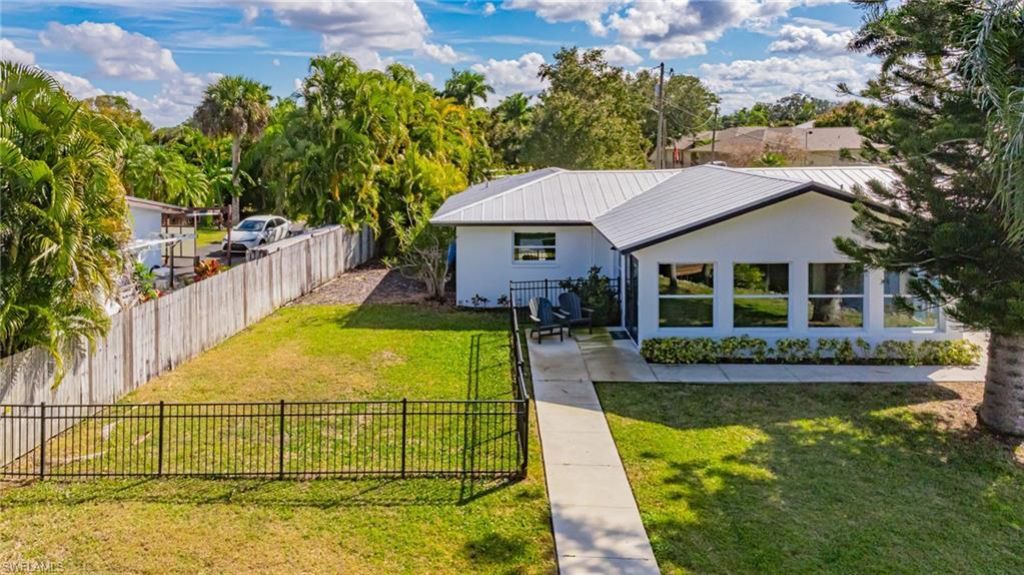 13856 Lazy Ln, Fort Myers, FL 33905 Photo