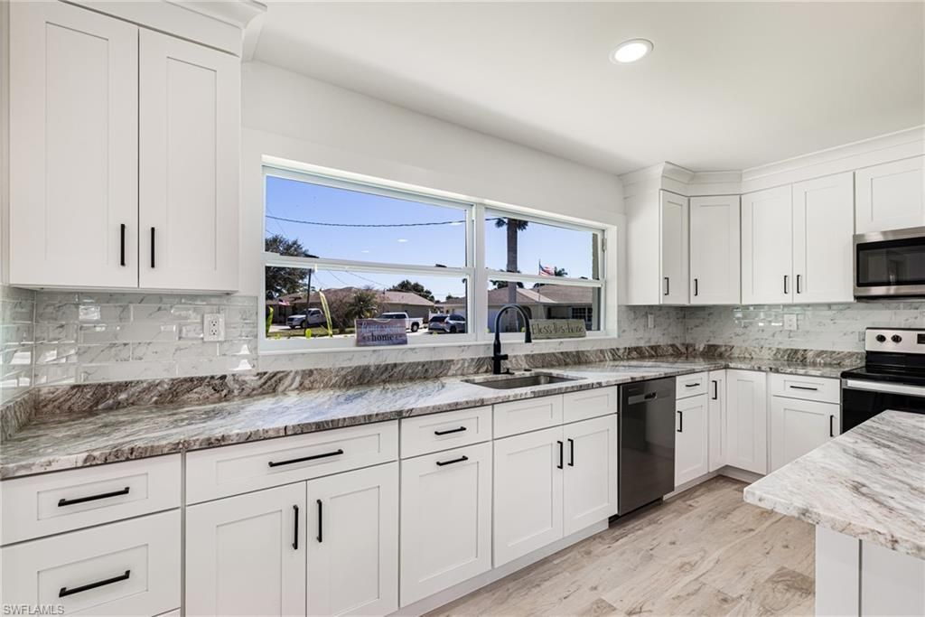 13856 Lazy Ln, Fort Myers, FL 33905 Photo