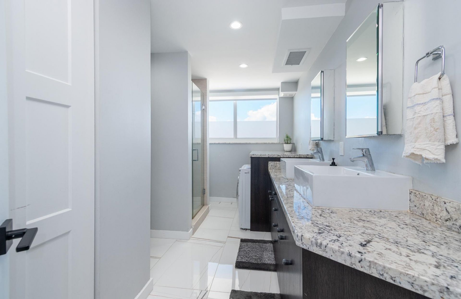 333 Sunset Drive, Unit 105, Fort Lauderdale, FL 33301 Photo