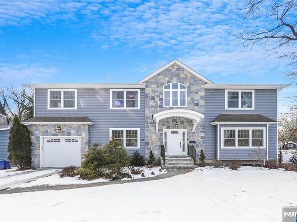 175 Valley Road, RIVER EDGE, NJ 07661