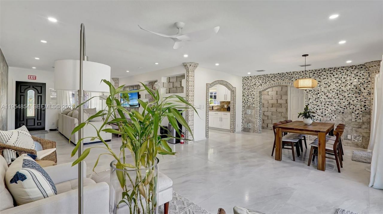 1311 Pierce St, Hollywood, FL 33019 Photo