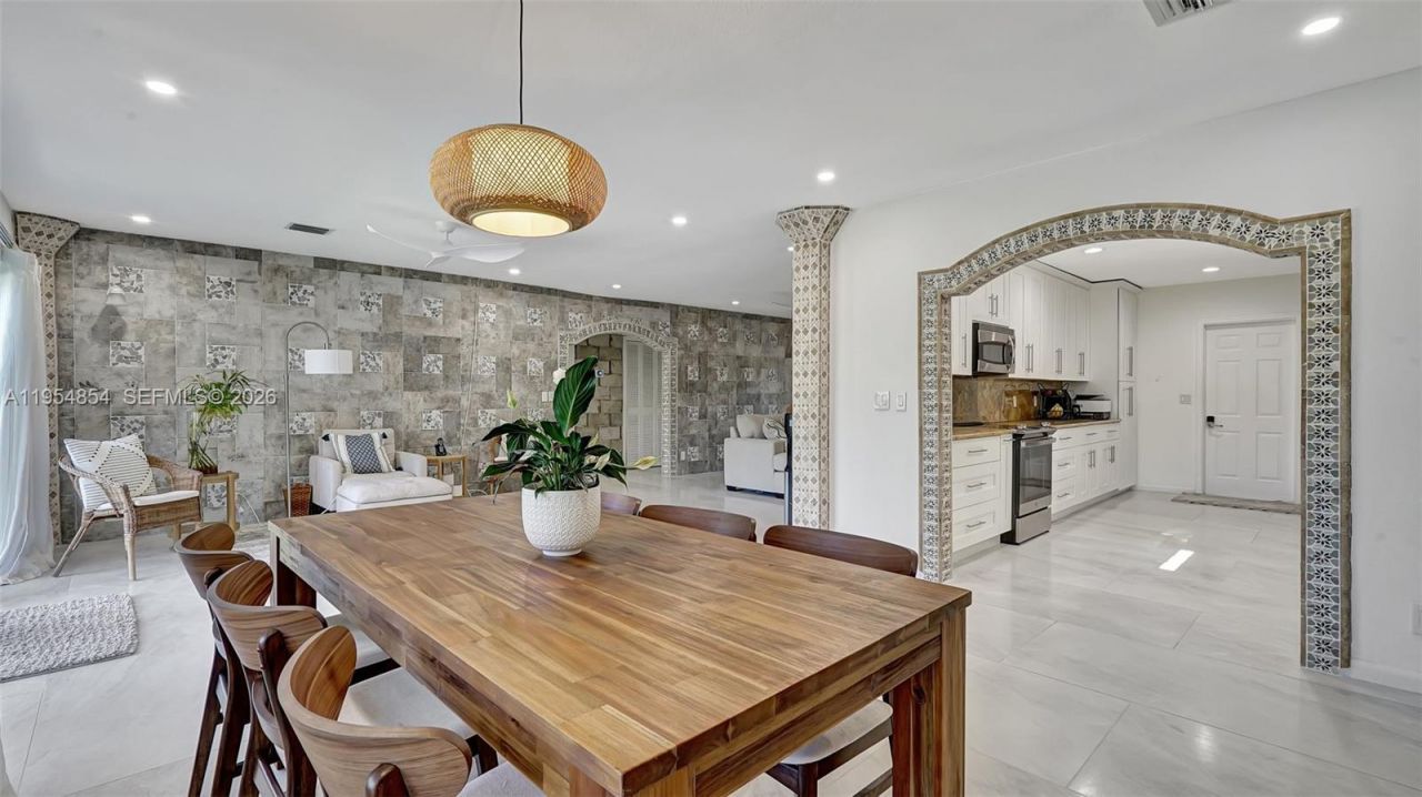 1311 Pierce St, Hollywood, FL 33019 Photo